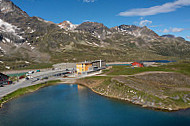 Albergo Ospizio Bernina outside