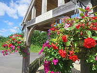 The Barley Mow outside