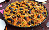 La Poele A Paella outside