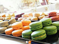 Macarons Chocolats food