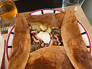 Chic Des Crepes food