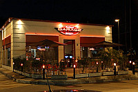 Garage Burger outside