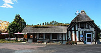 Auberge Du Vieux Tour outside