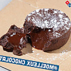 Domino's Pizza La Ville-du-bois food