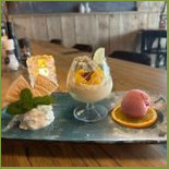 Eetkavee Dikke Tút Comida