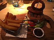 The Cross Keys food