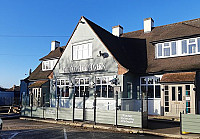 The Old Hall Tavern outside