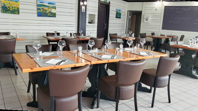 restaurant image
