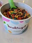 Yogurtland food