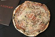 Wm Pizzeria food