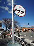 The Elmwood Diner outside