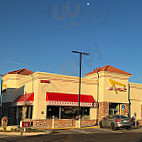 In-n-out Burger outside