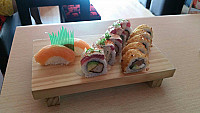 Makisu, Sushi & Makis inside