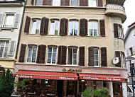 Mr. Alfred Marti Boulangerie outside