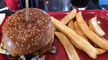 Red Robin Gourmet Burgers food