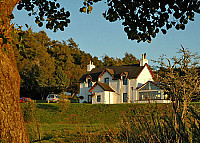 Ardshealach Lodge outside