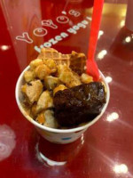 Yo Yo's Frozen Yogurt food