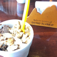 Heladeria Domo Blanco food