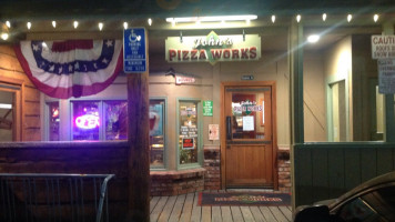 John's Pizza Works outside