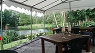 Halliford Mere Lakes food