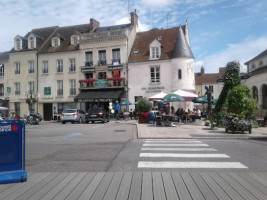 Café Du Théatre food