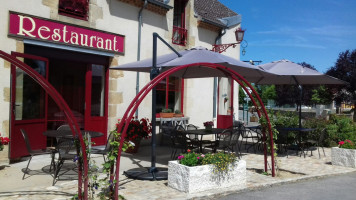 Auberge De Saint-Aubin food