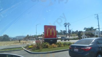 Mcdonald's outside