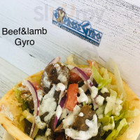 Express Gyros food