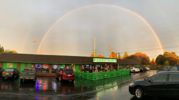 Romig's Tavern outside