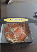 Pizza Rhuys food