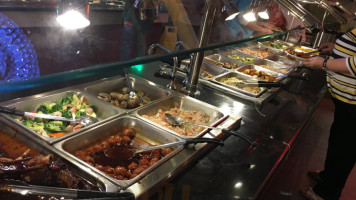 Golden Chopsticks Buffet food