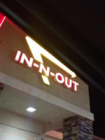 In-n-out Burger food