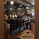 Kamiel Ternat À l'intérieur