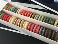 MakMak Macarons food