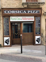 Corsica Pizz' inside