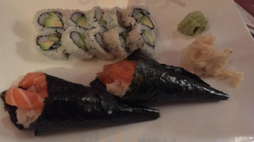 Sushi Bon food