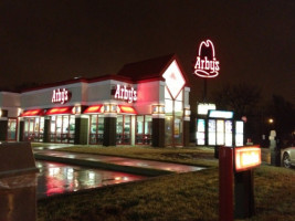 Arby's outside