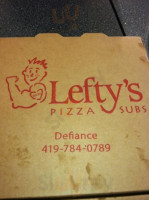 Lefty's Pizza food