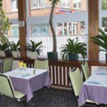 L'etoile Cuisine Slave À l'intérieur