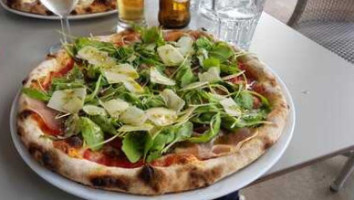 Pizza Mongelli food