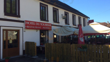 Du Tourisme Restaurant outside