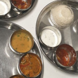 Himalayan Kitchen Comida