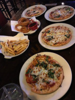 Old Chicago Pizza Taproom Papillion food