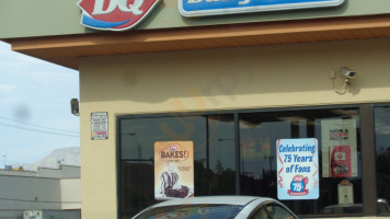 Dairy Queen (treat) outside