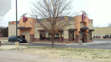 Taco Bell outside