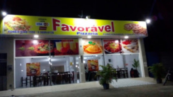 Pizzaria Favorável outside