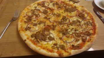 Backen Pizzeria Grill food