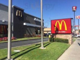 Mcdonald's outside