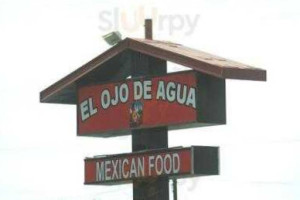 El Ojo De Agua Taqueria inside