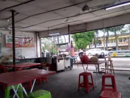 Bakri Laksa inside